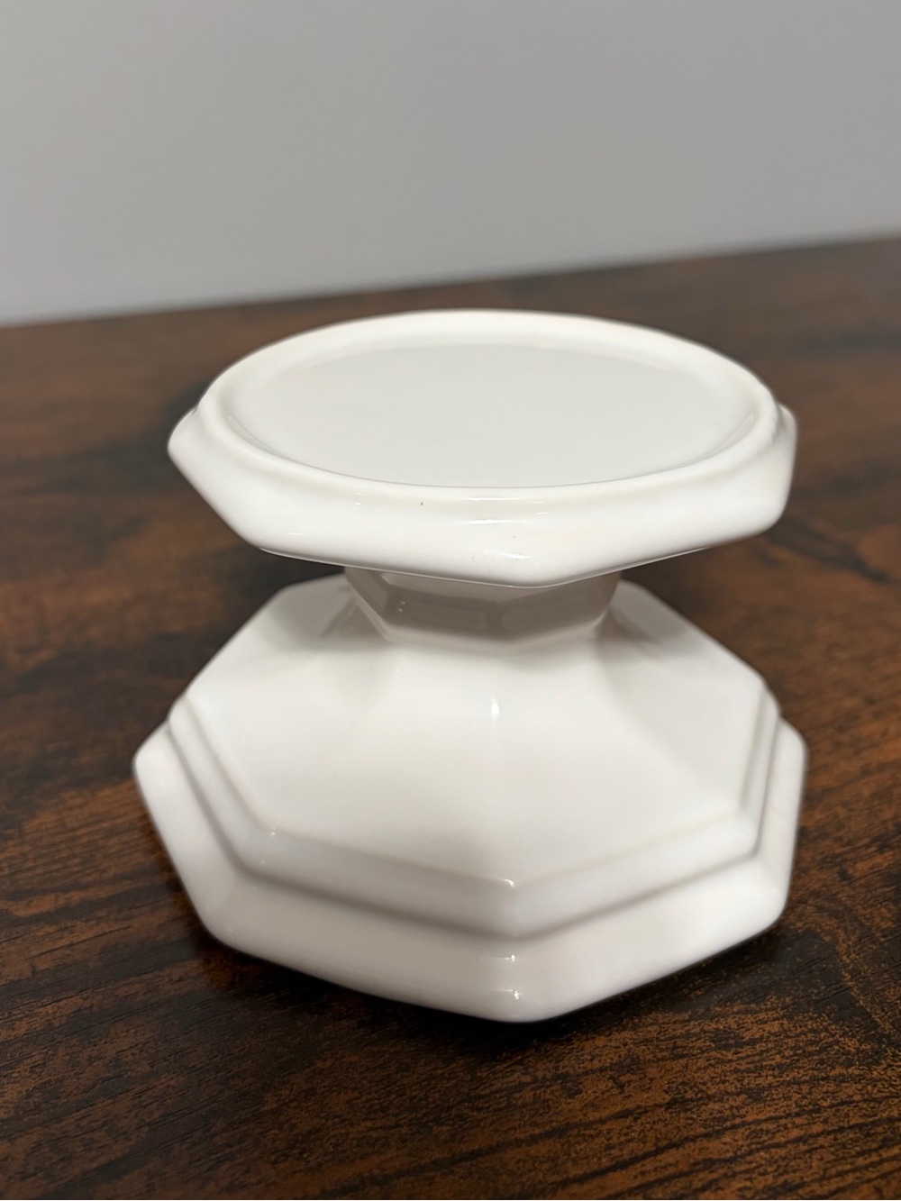 Pfaltzgraff Pedestal Candleholder Heritage White Pattern - Picture 5 of 11
